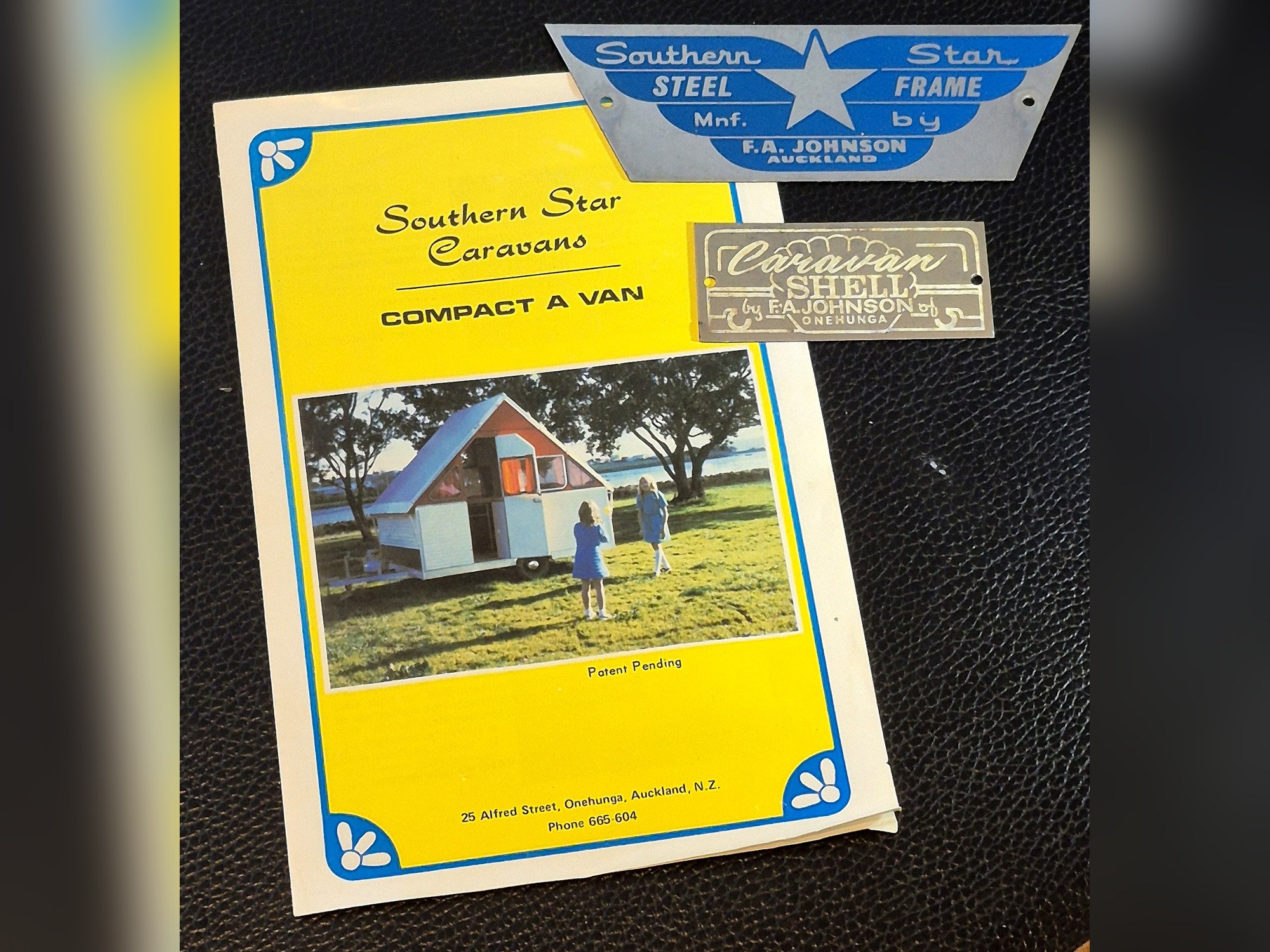 Compact A Van brochure and Southern Star manufacturer badges
